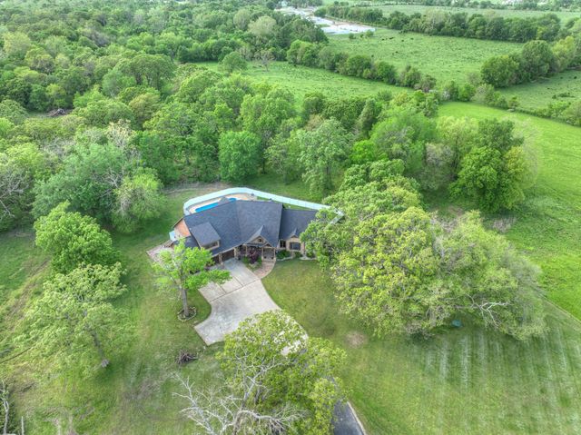 16575 Fir Road, Carthage, MO 64836