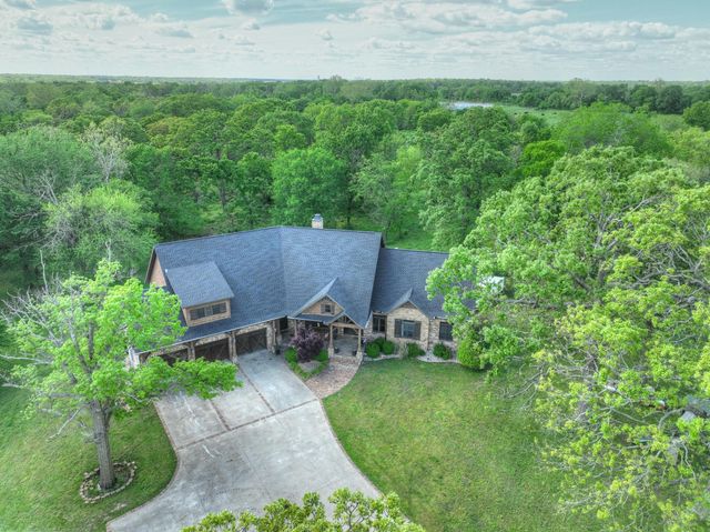 16575 Fir Road, Carthage, MO 64836