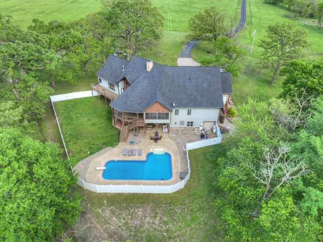 16575 Fir Road, Carthage, MO 64836