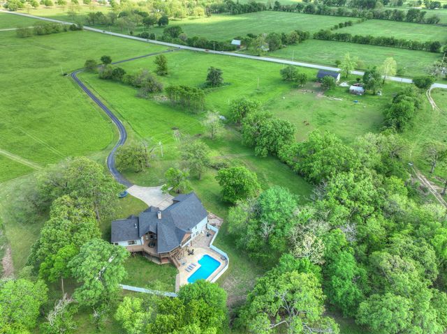 16575 Fir Road, Carthage, MO 64836