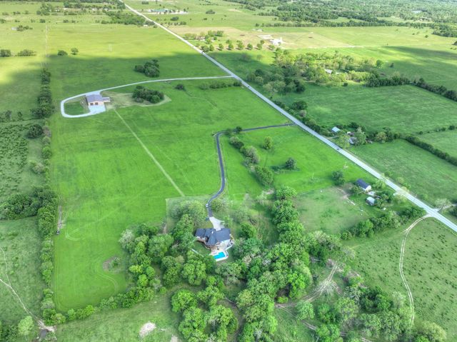 16575 Fir Road, Carthage, MO 64836