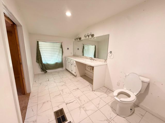 3311 County Road 4120, Crockett, TX 75835