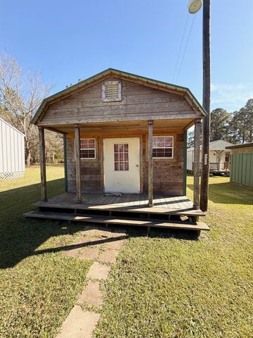 3311 County Road 4120, Crockett, TX 75835