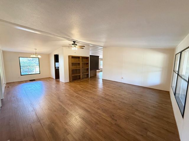 3311 County Road 4120, Crockett, TX 75835