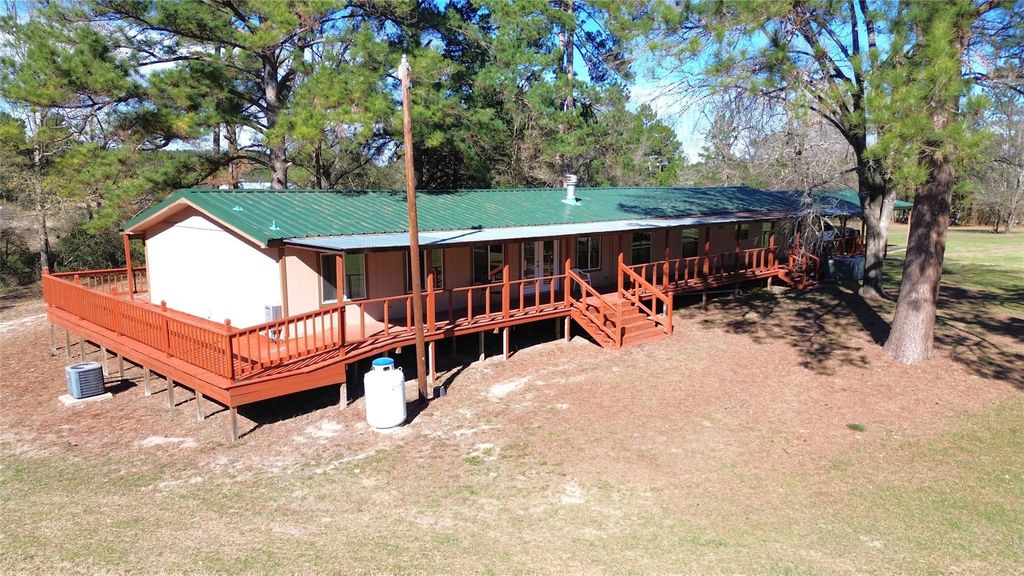 3311 County Road 4120, Crockett, TX 75835