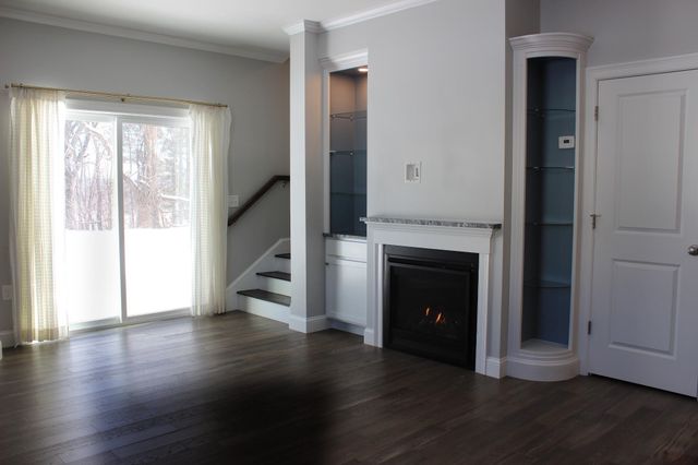 17 Callaway Dr Unit 1, Concord, NH 03301