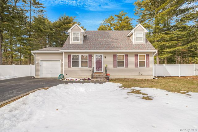 65 Prospect Drive, Brentwood, NY 11717