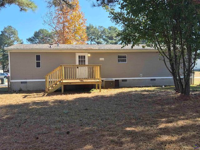 221 Hanover Drive, Byron, GA 31008