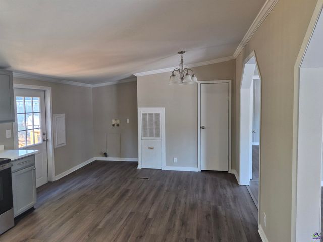 221 Hanover Drive, Byron, GA 31008