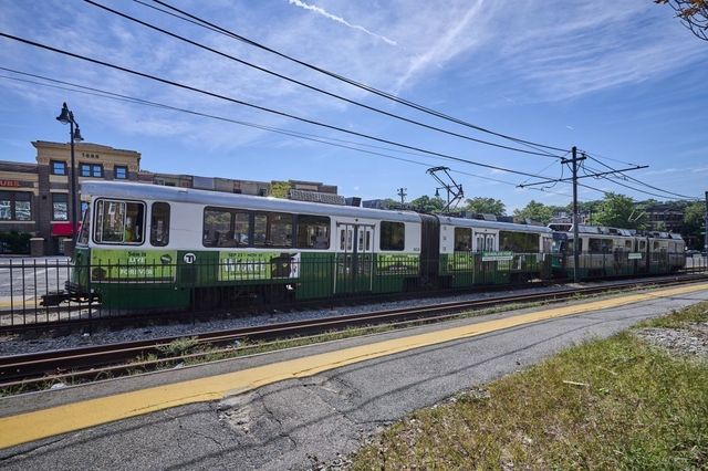 1677 Commonwealth Ave 12, Boston, MA 02135