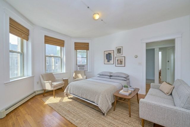 1677 Commonwealth Ave 12, Boston, MA 02135