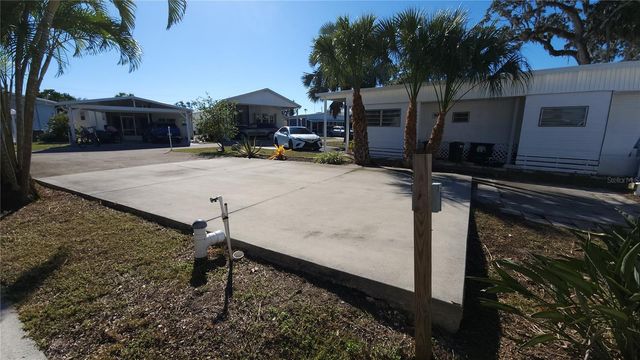 3275 26TH AVENUE E 165, Bradenton, FL 34208