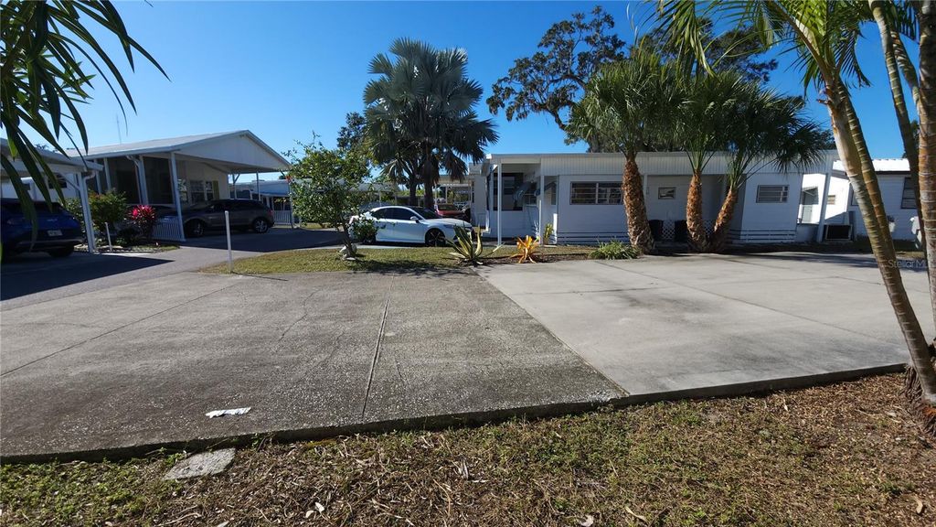 3275 26TH AVENUE E 165, BRADENTON, FL 34208 — photo 4