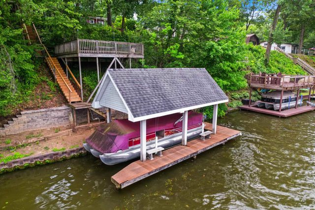 5599 E Grande Vista Court, Monticello, IN 47960