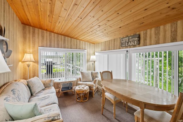 5599 E Grande Vista Court, Monticello, IN 47960