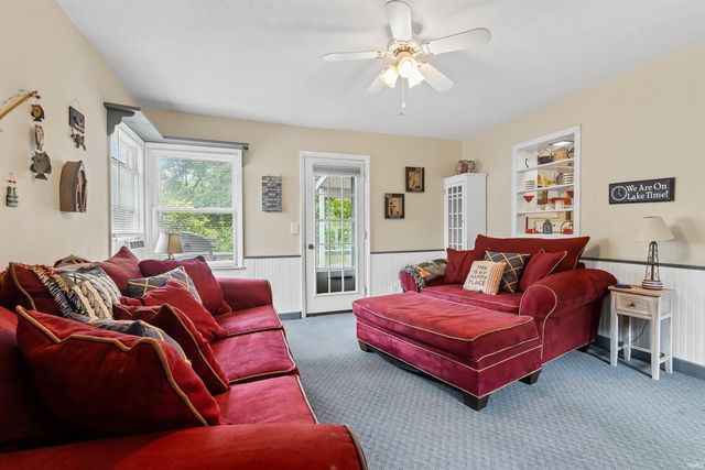5599 E Grande Vista Court, Monticello, IN 47960