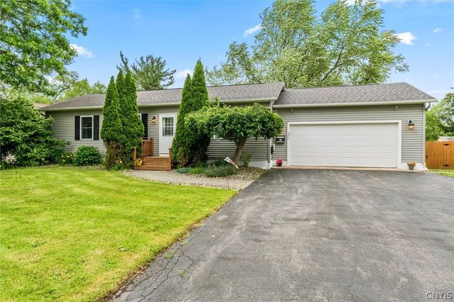 326 Richfield Boulevard, Salina, NY 13211