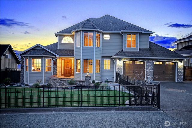 329 Burke Drive, Camano Island, WA 98282