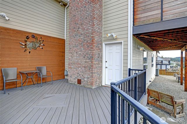 329 Burke Drive, Camano Island, WA 98282