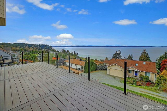 329 Burke Drive, Camano Island, WA 98282