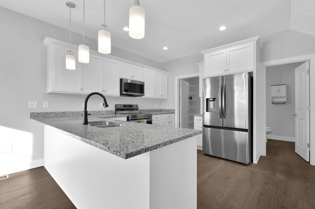 4612 Harlem Road, Galena, OH 43021