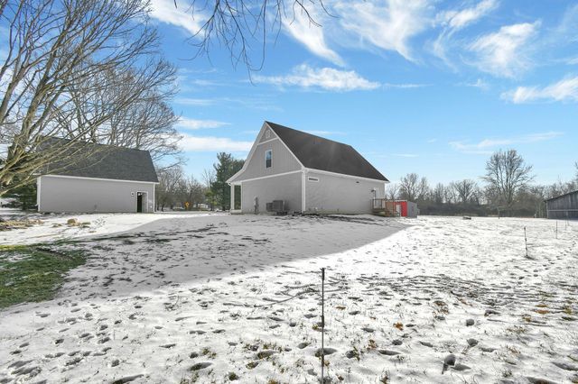 4612 Harlem Road, Galena, OH 43021