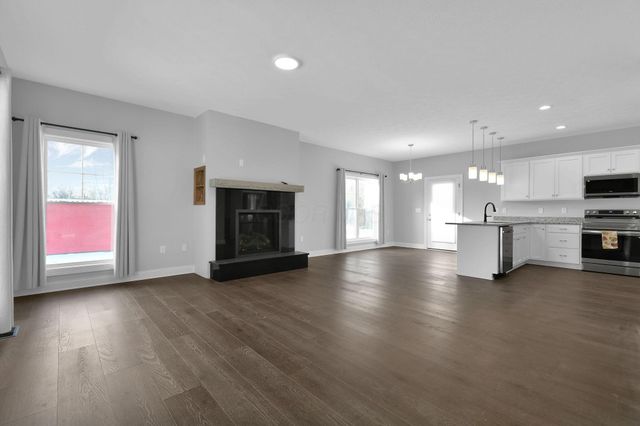 4612 Harlem Road, Galena, OH 43021