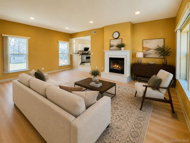 23 Varsity Blvd., East Setauket, NY 11733