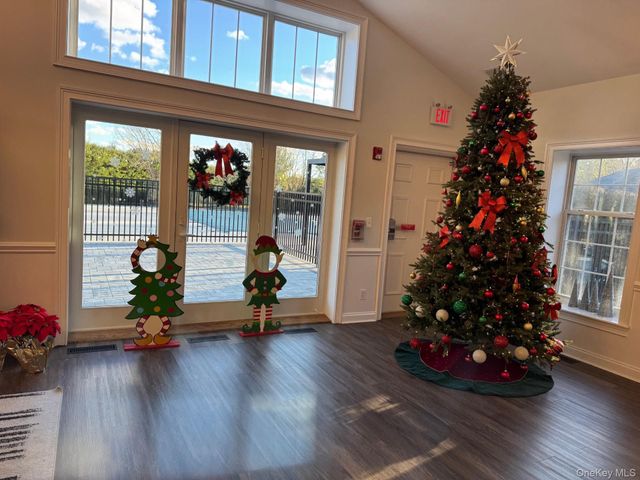 23 Varsity Blvd., East Setauket, NY 11733