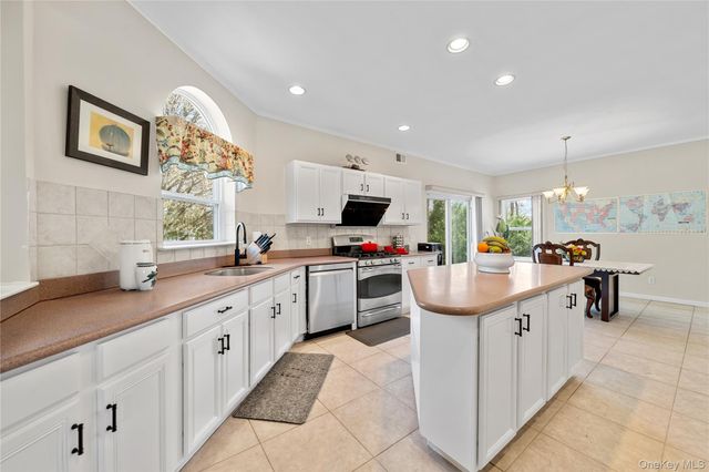 23 Varsity Blvd., East Setauket, NY 11733