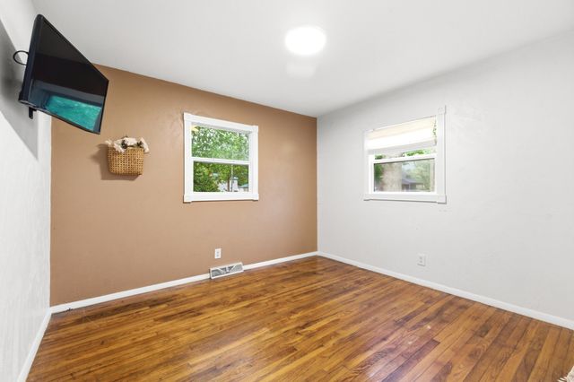 403 S Smith Street, New Buffalo City, MI 49117