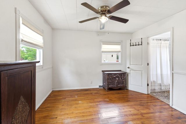 403 S Smith Street, New Buffalo City, MI 49117