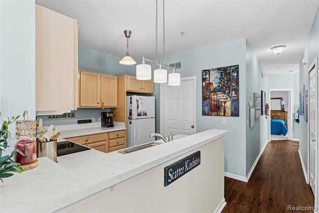 50223 Monroe Street, Canton, MI 48188