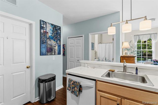 50223 Monroe Street, Canton, MI 48188