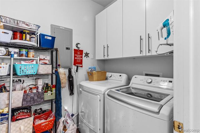 50223 Monroe Street, Canton, MI 48188