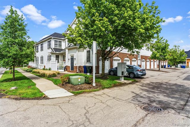 50223 Monroe Street, Canton, MI 48188
