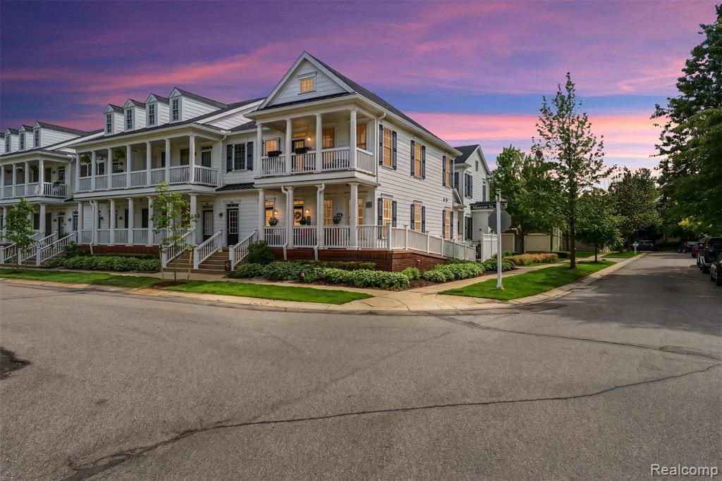 50223 Monroe Street, Canton, MI 48188