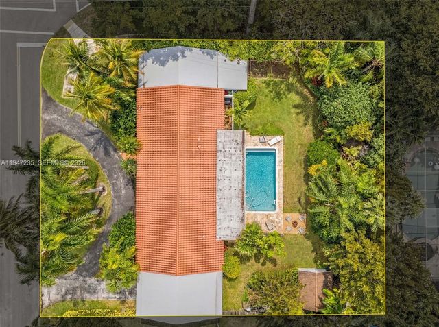 8200 SW 185th Ter, Cutler Bay, FL 33157