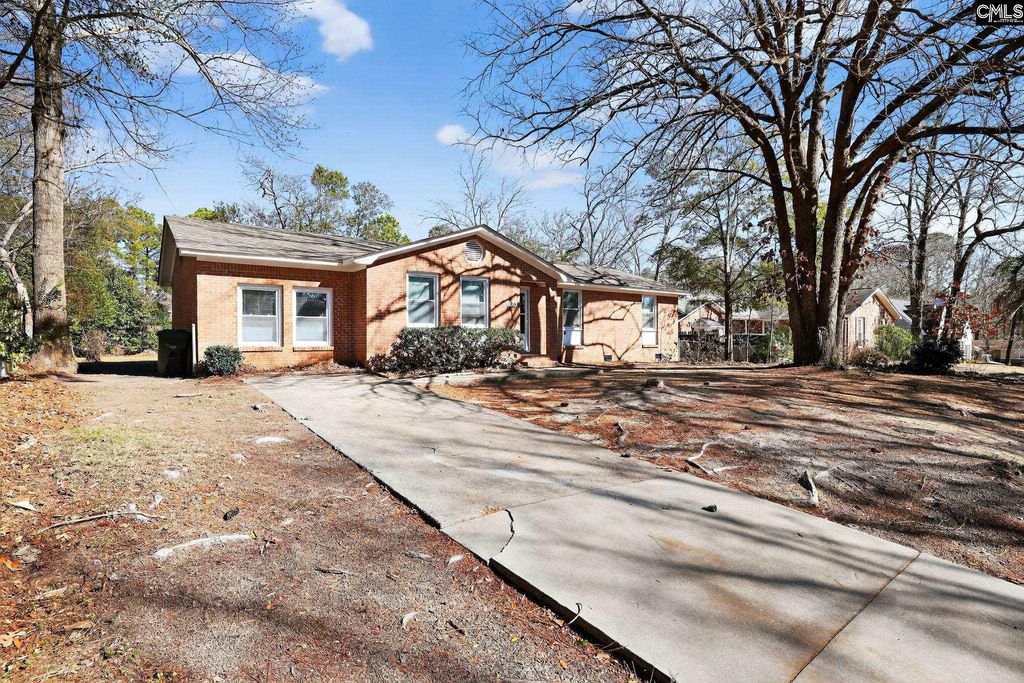 208 Quail Creek Drive, Hopkins, SC 29061