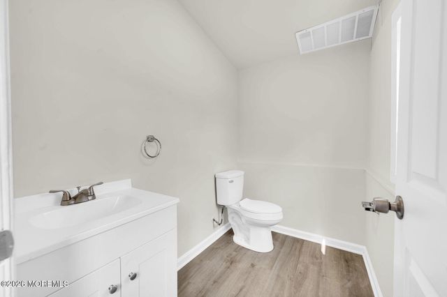 37 Circuit Street, Keansburg, NJ 07734