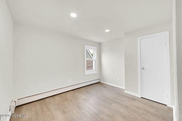 37 Circuit Street, Keansburg, NJ 07734