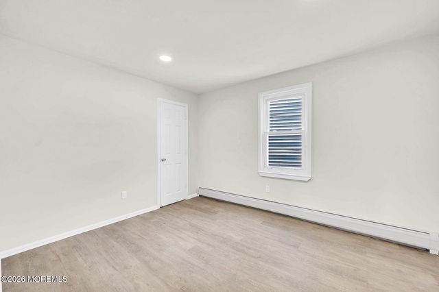 37 Circuit Street, Keansburg, NJ 07734