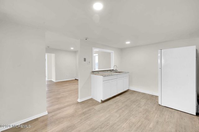 37 Circuit Street, Keansburg, NJ 07734