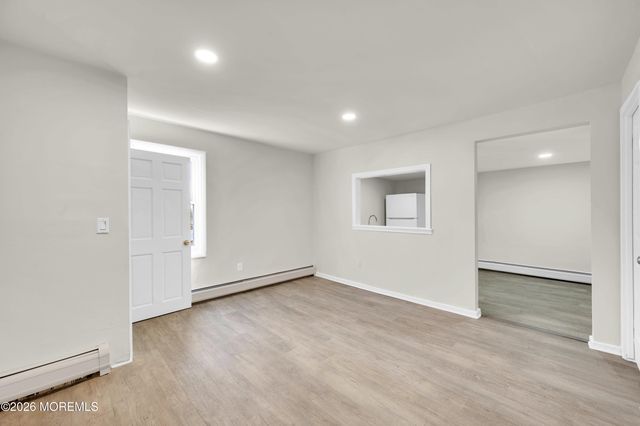 37 Circuit Street, Keansburg, NJ 07734