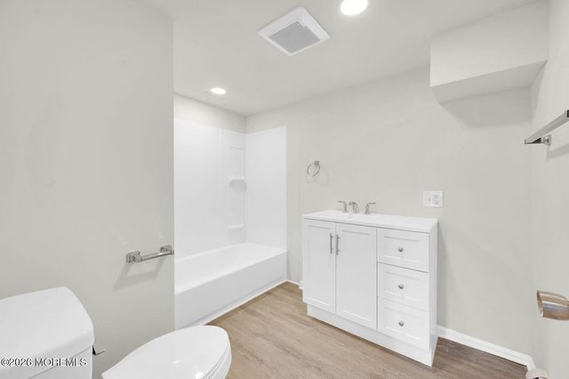 37 Circuit Street, Keansburg, NJ 07734