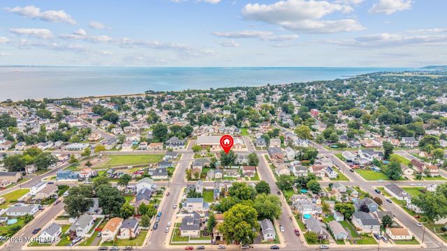 37 Circuit Street, Keansburg, NJ 07734