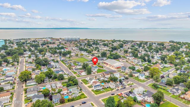 37 Circuit Street, Keansburg, NJ 07734