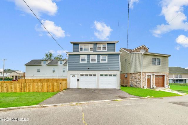 37 Circuit Street, Keansburg, NJ 07734