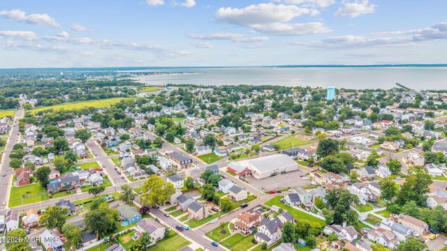 37 Circuit Street, Keansburg, NJ 07734