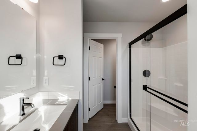 2955 E Mossy Creek Dr, Kuna, ID 83634